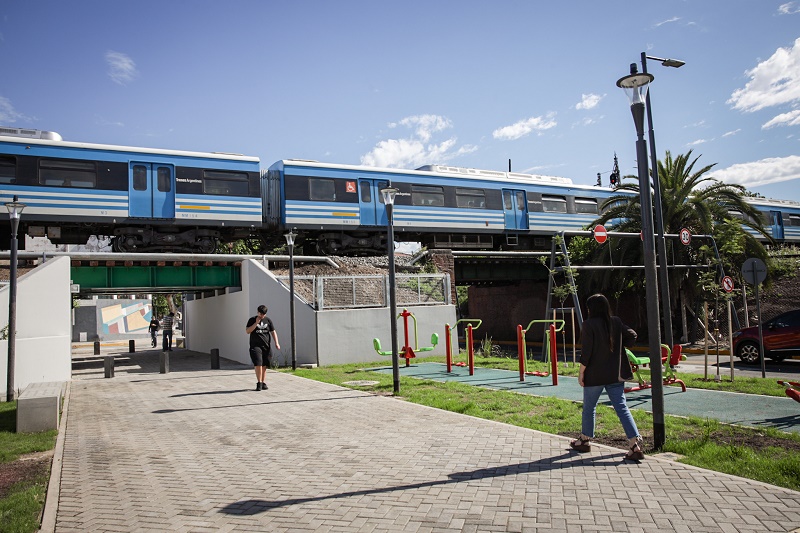 PASO A NIVEL VILLA PUEYRREDON